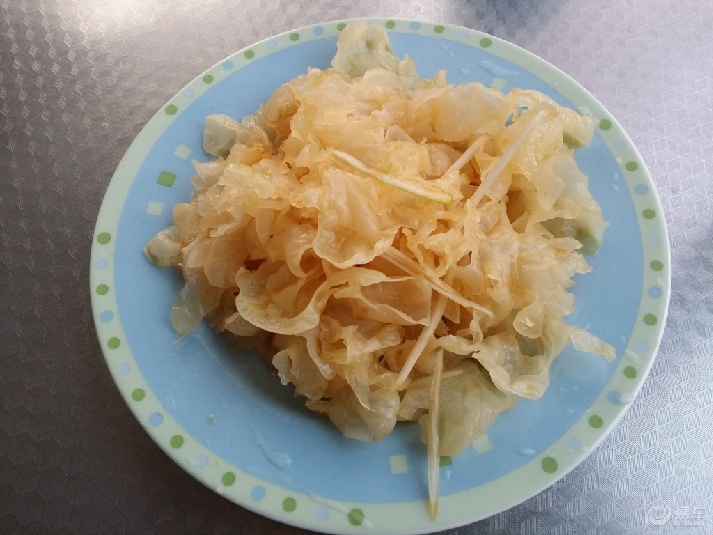 凉拌银耳怎样焯水视频 16ffcbc413d047ce8571e9131b4807b5.jpg