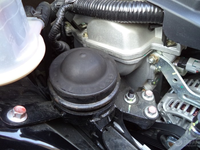 【【掀起你的盖头来】长城腾翼C30发动机仓一