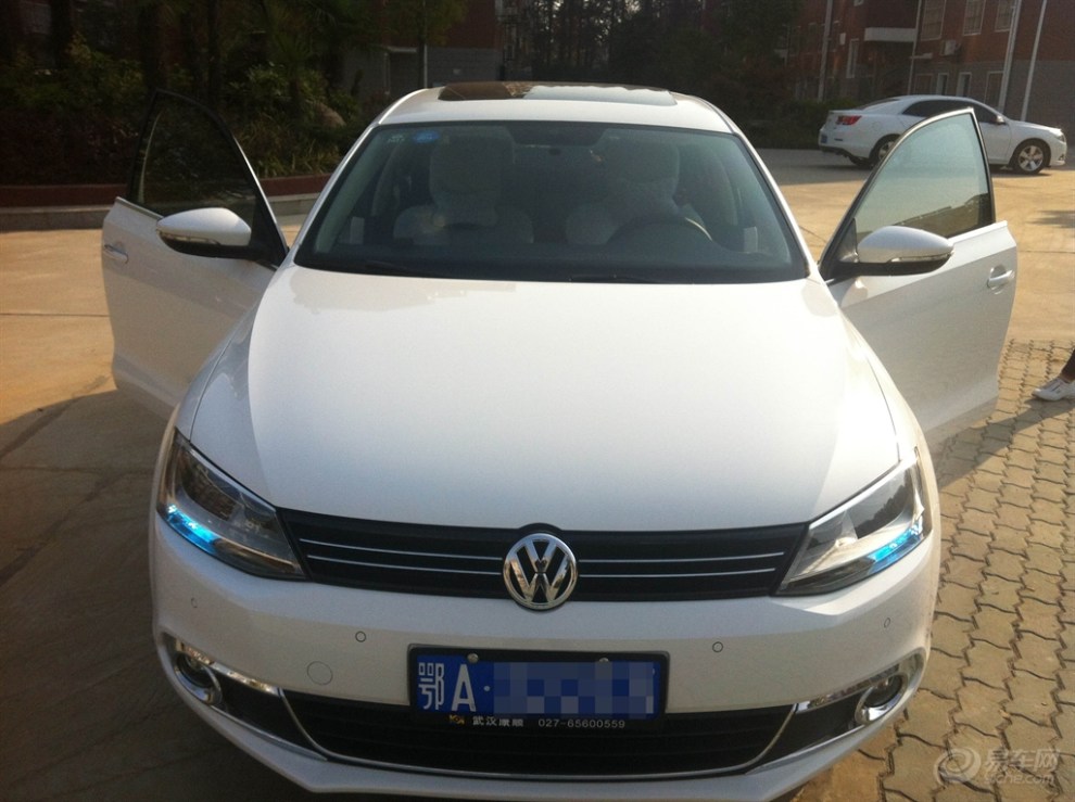 【迟到的作业--2014版速腾1.4T自豪白(微小改