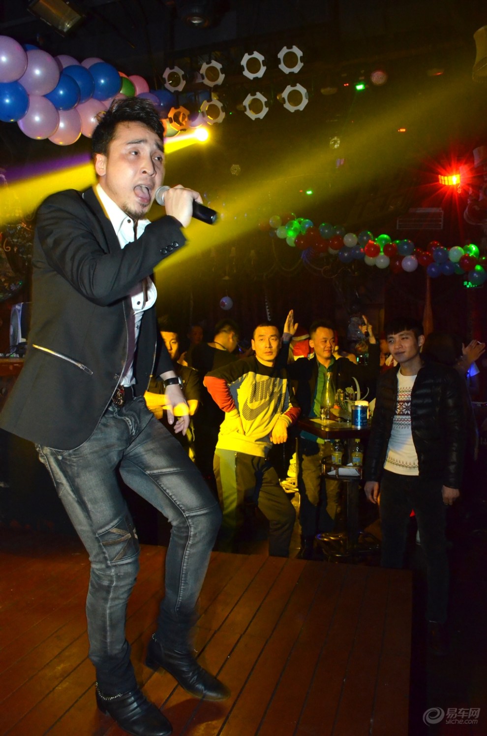 【拿铁酒吧平安夜大咖: 杨坤模仿秀 第一人】_摄