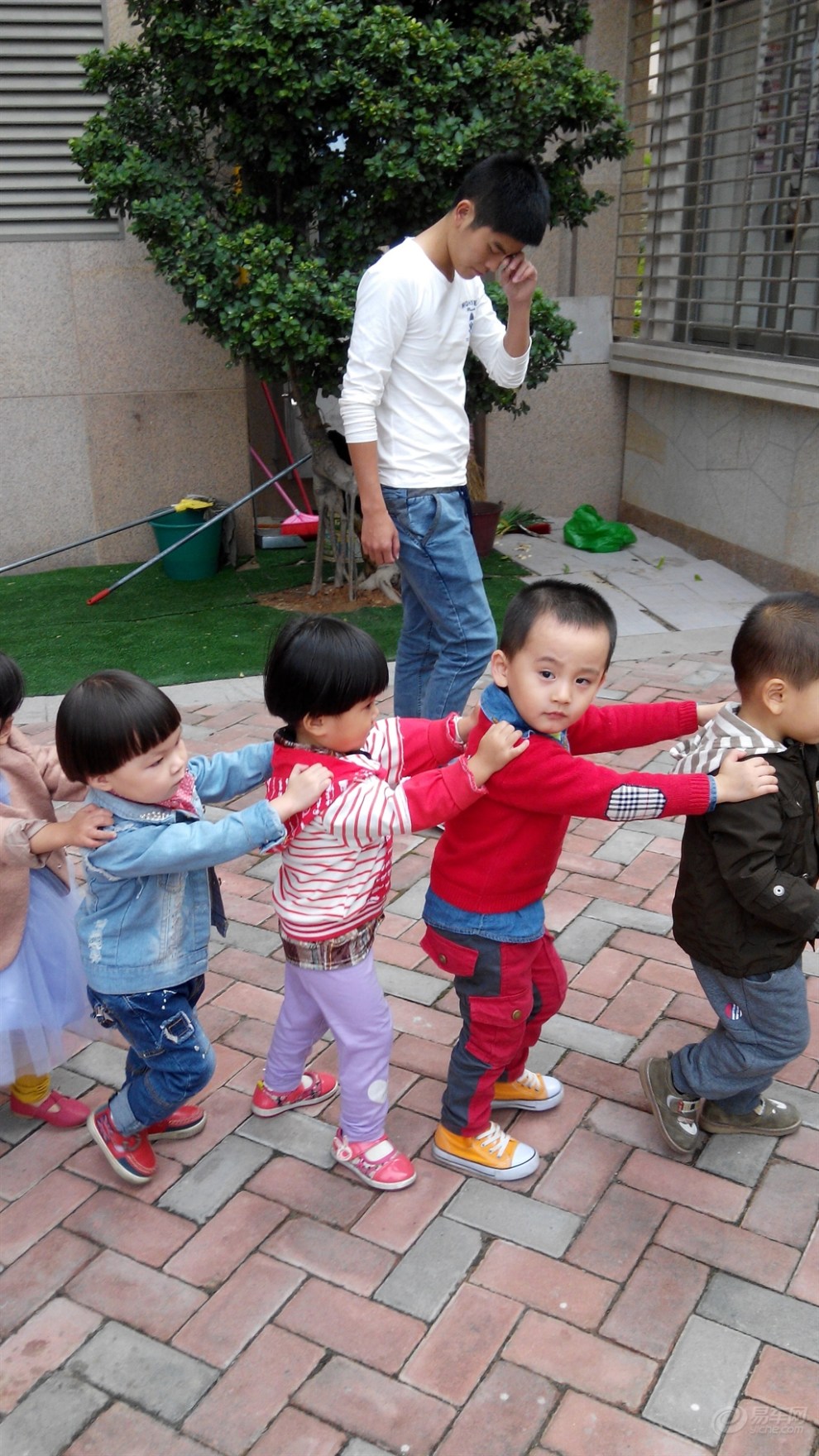 【【双dan狂欢】宝宝的幼儿园小小班表演跳舞