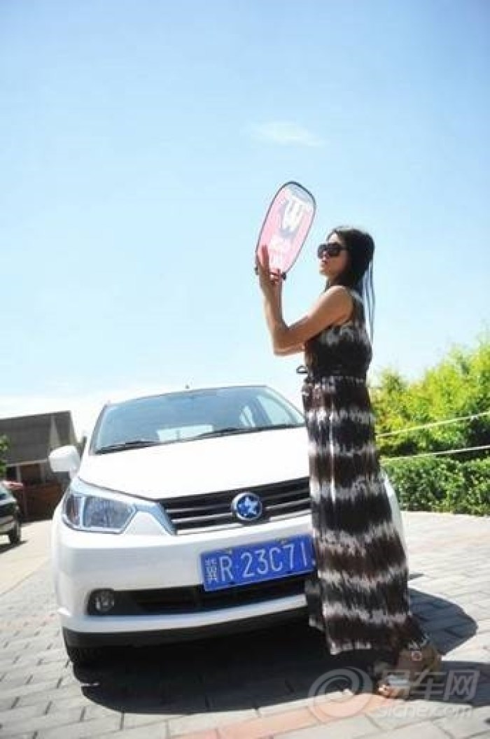 【嘿嘿,多张<em>美女</em>车模美图呈上,<em>是我老婆</em>】_启