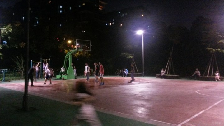 夜晚的公园