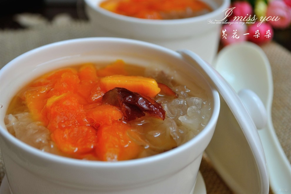 【【快乐厨艺】木瓜红枣银耳汤(进补)】_美食