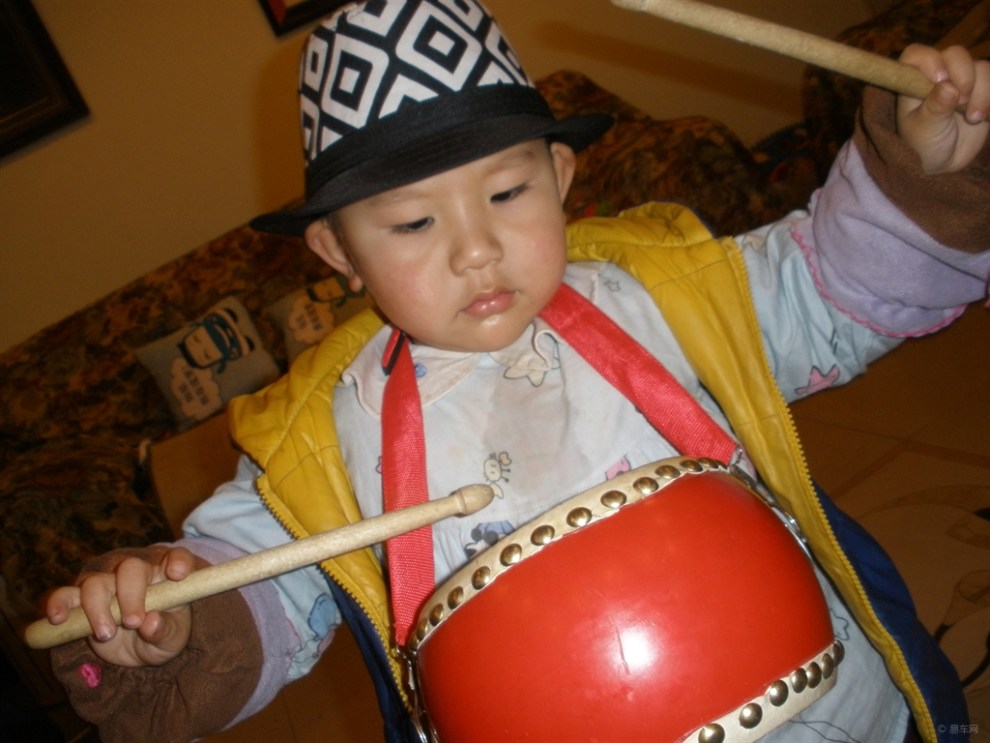 【【宝贝快乐秀】小乖敲鼓】_超级宝贝论坛图片集锦_汽车论坛-易车网