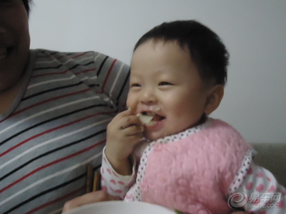 【【快乐宝贝秀】宝宝吃饺子】_超级宝贝图片