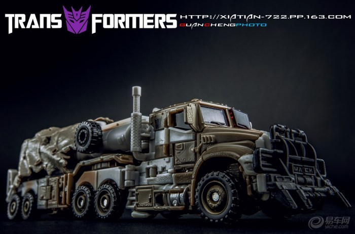 【变形金刚狂派首领【威震天】油罐车】_汽车