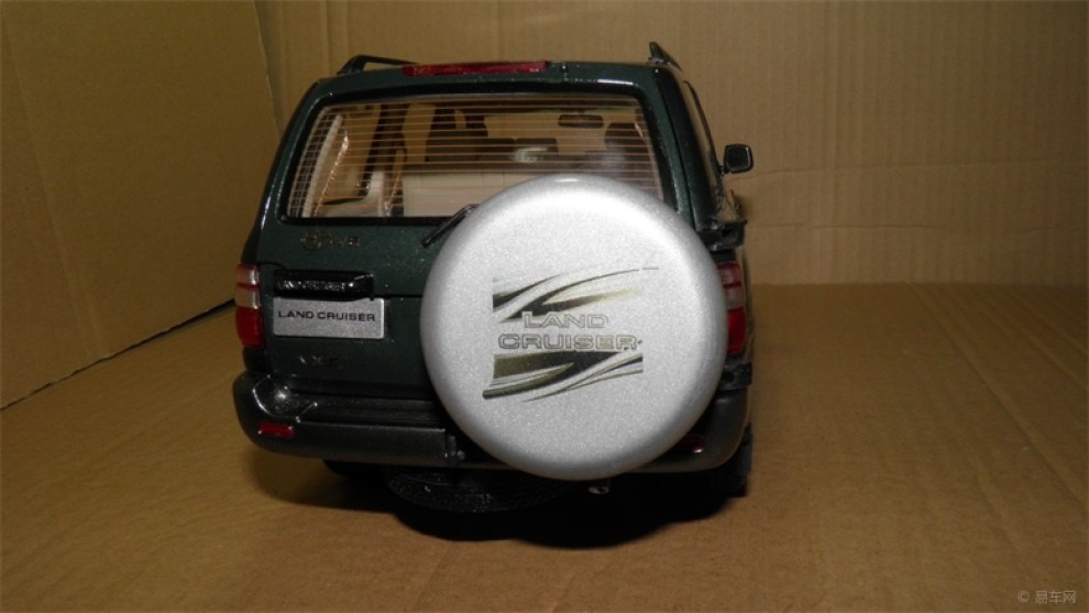 【1:18丰田陆地巡洋舰 LC100改装后备胎支架