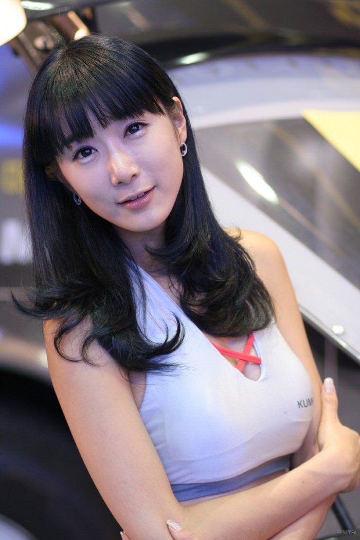 【【美图欣赏】韩国大模特车模之Jeon Ye Hee