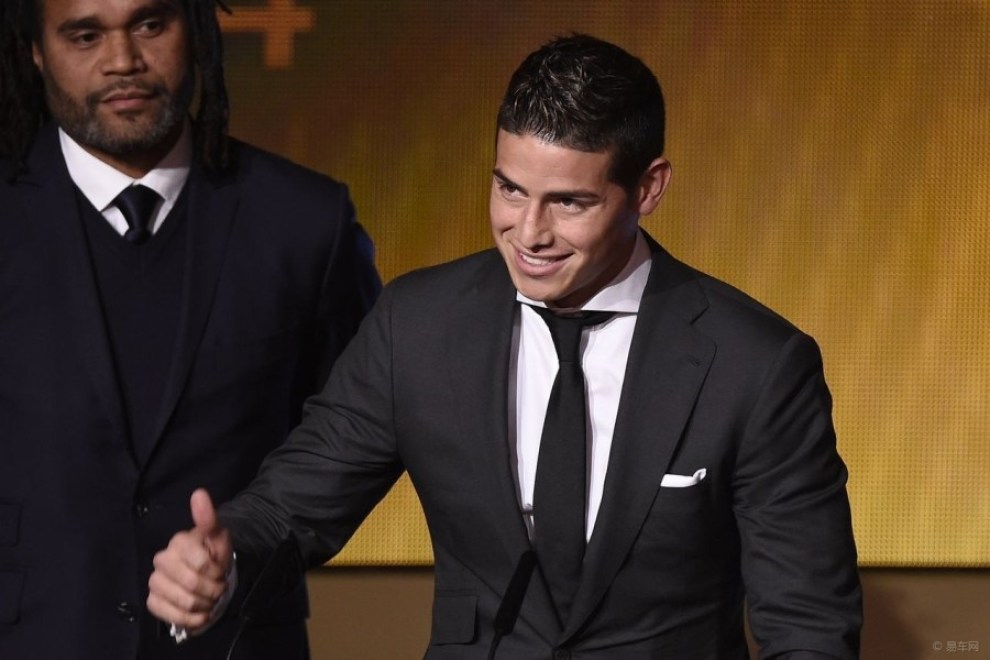 【2014FIFA金球奖 C罗力压梅西诺伊尔卫冕(中