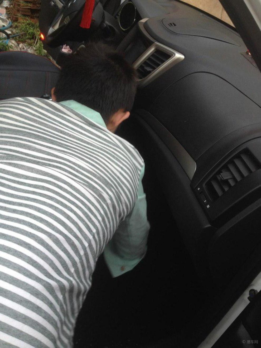 【美女<em>妹妹</em>和帅气<em>哥哥</em>的洗车之记!求<em>射精</em>。】