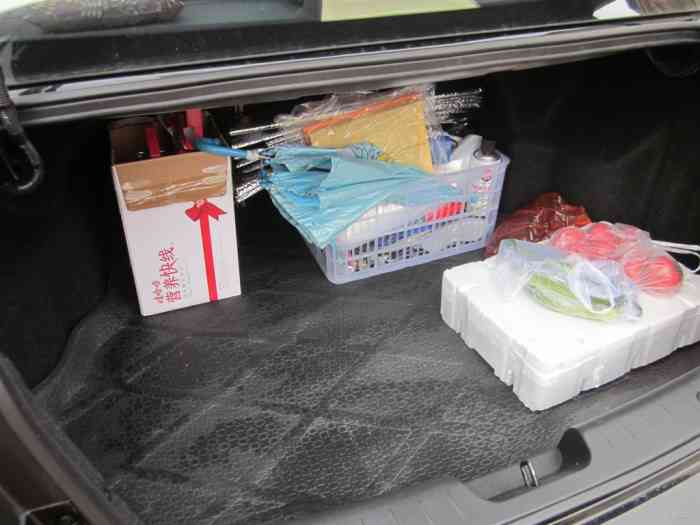 【【易车大联盟】备胎同样要保养】荣威350论