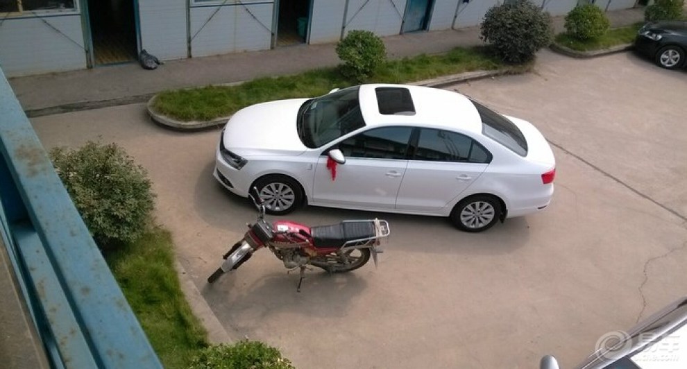 【就这样爱你~爱你~~爱你~我的金色小速腾!】