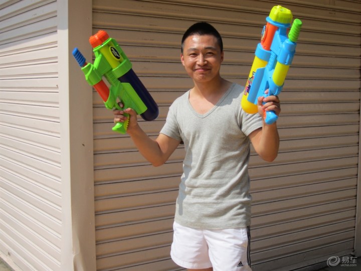 【呲水枪大战】_辽宁车友会_汽车论坛-易车网