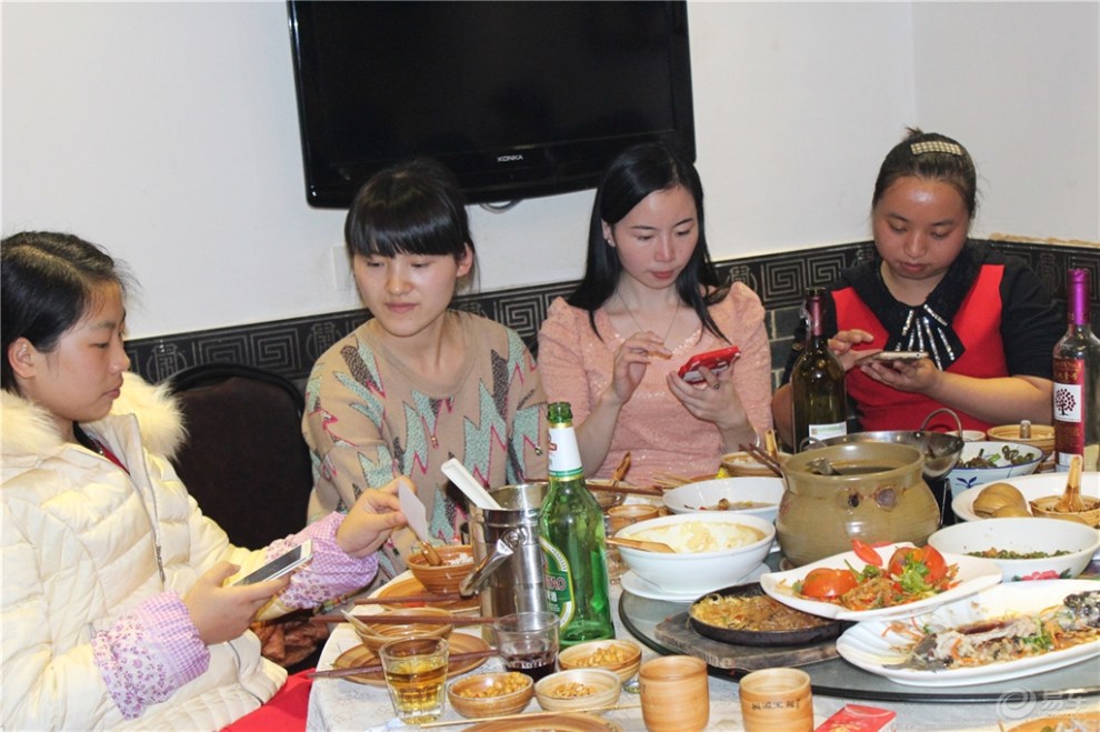 【年末尾牙】_广东论坛图片集锦