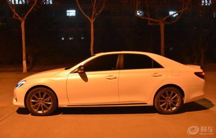 【夜晚作业校园新款锐志白色】_锐志论坛