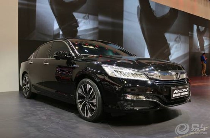 【逛完车展问题多,雅阁混动和凯美瑞双擎哪个