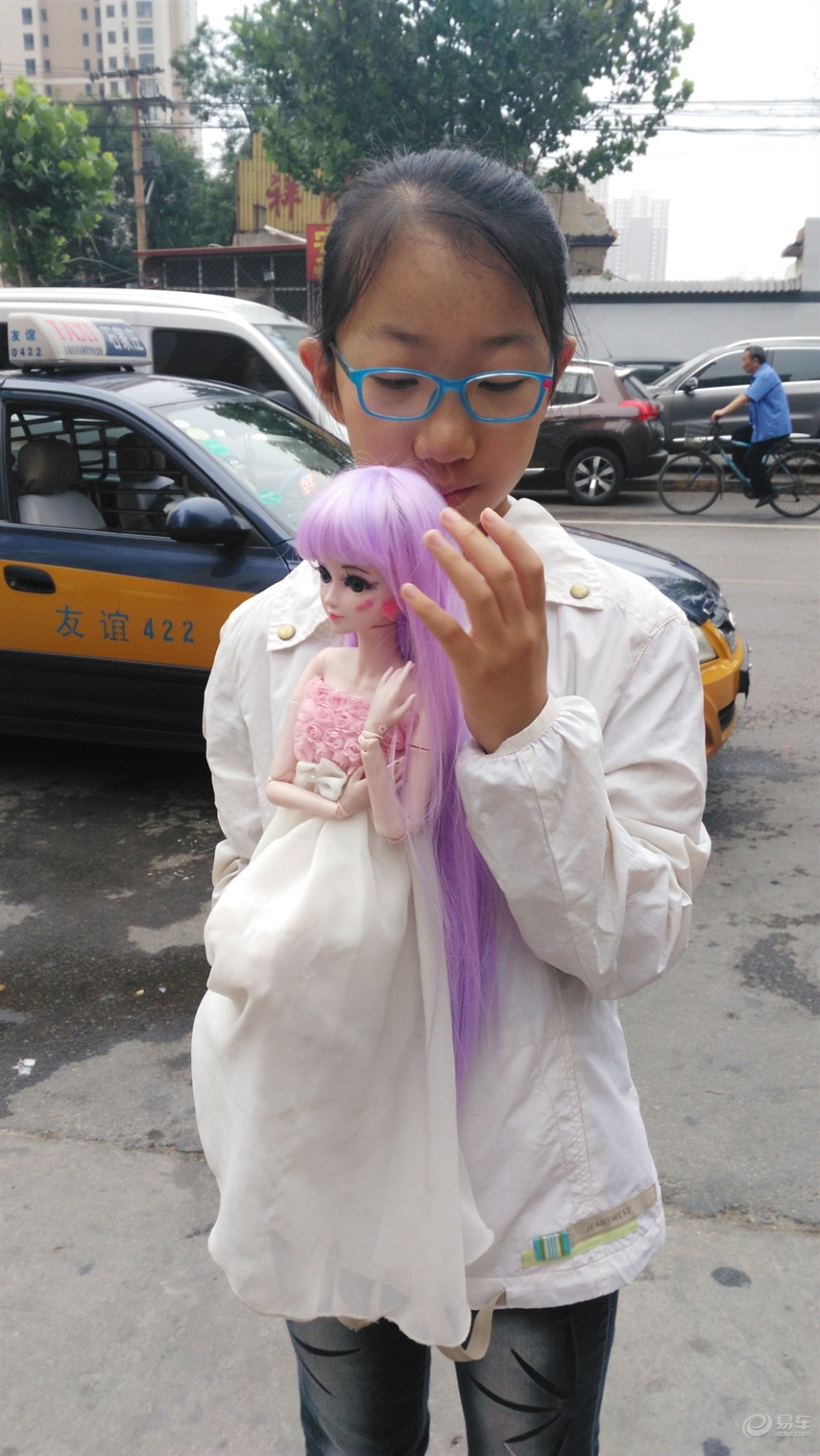 【【爱劳动要快乐】女儿带着叶罗丽出行】_超级宝贝图片