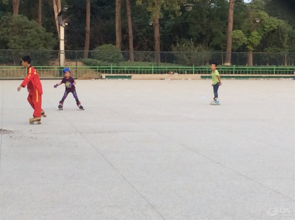 【看宝贝们玩旱冰鞋】_凯美瑞论坛图片集锦
