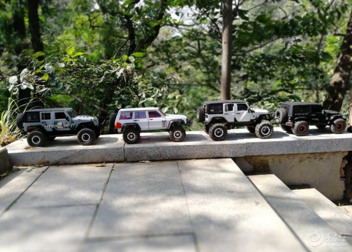 生活处处坎坷 所以我们需要一台越野车。