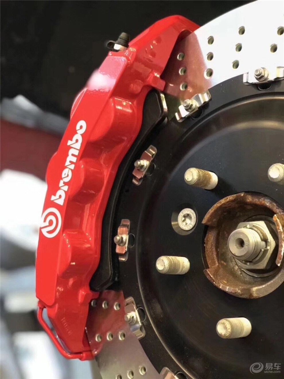 宝马i8 brembo布雷博gt 大六活塞改装卡钳刹车盘