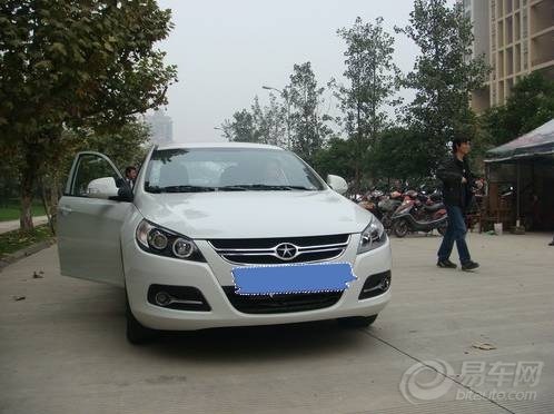 【车主都得小心 315爆出重大轮胎安全隐患】_