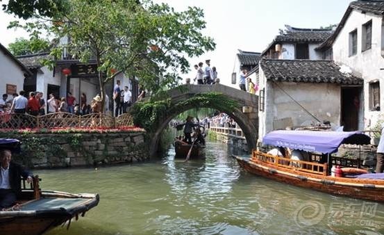 蓝色x8 金秋国庆江南水乡 周庄 乌镇 苏州自驾之旅 转高清图片