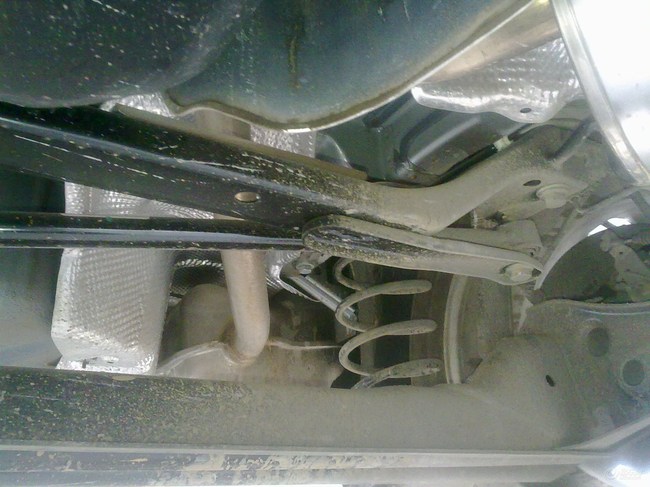 【创新耦合杆式悬架对后座的人有什么不舒服感