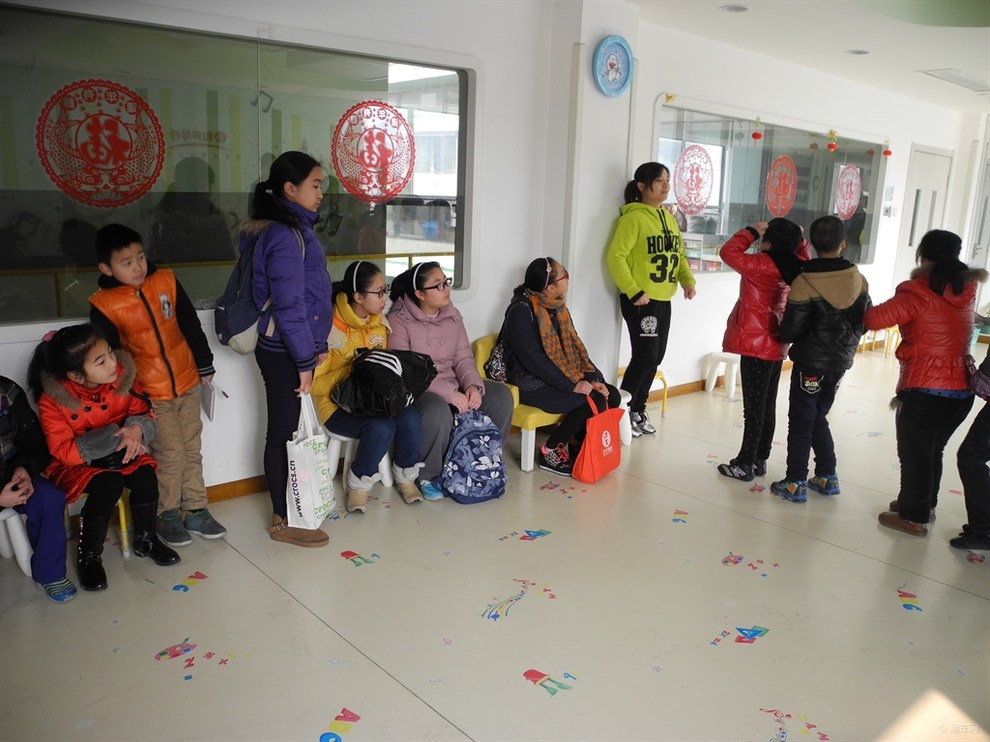 小孩寒假公益活动----儿童福利院