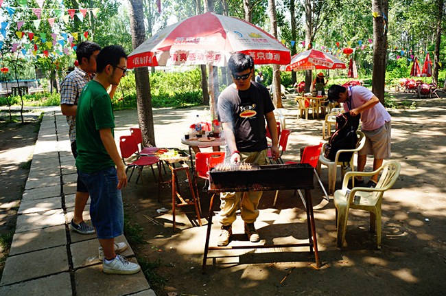 【大排檔美食】十分給力的露天自助燒烤大排檔!