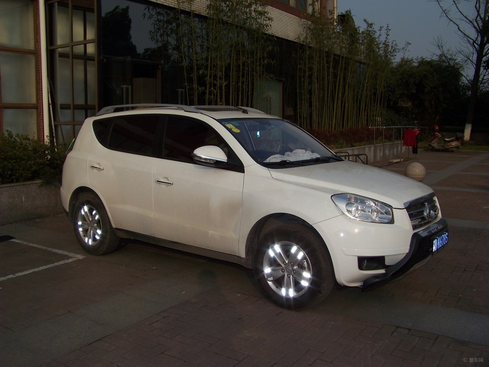 【【我与gx7的美好回忆】我的"另类"改装--反光贴和充电器】_吉利gx7