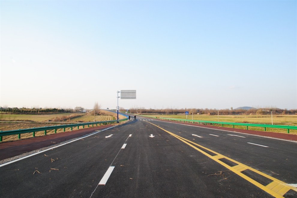 环巢湖大道北南沿岸路桥风光