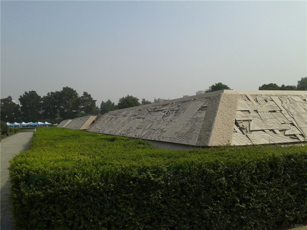 【原创】漫步周王城广场