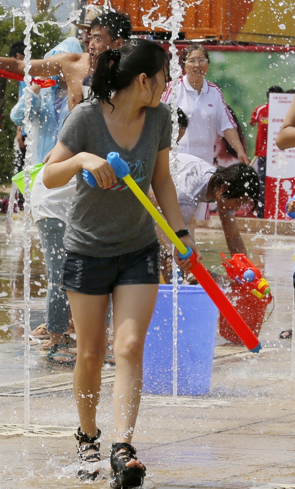 【魅力佳人】第五季 美女嬉水也疯狂