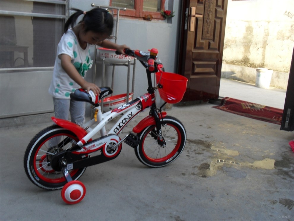 【原创首发】安装儿童自行车