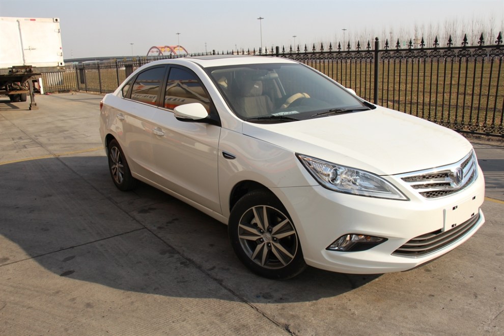 【易点易评团】15款逸动的到来,让我们老车主觉得买早了