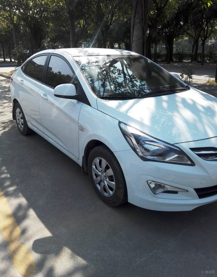 白色瑞纳提车作业,白马王子