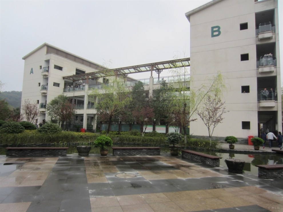 【精华大比拼】跟我游杭七中!