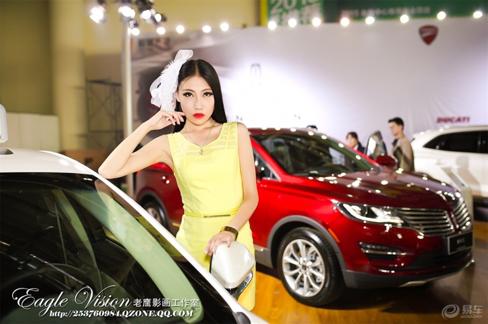 【我要当车模】【鹰战队*老鹰】车展上的黄衣美女