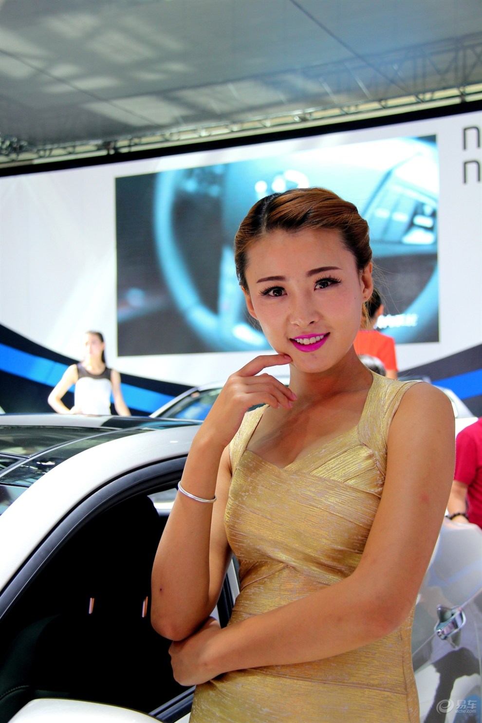 银川8.1车展---香车,美女,色友