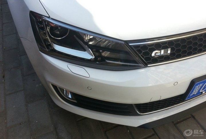 外观年轻运动 速腾2.0tsigli购车