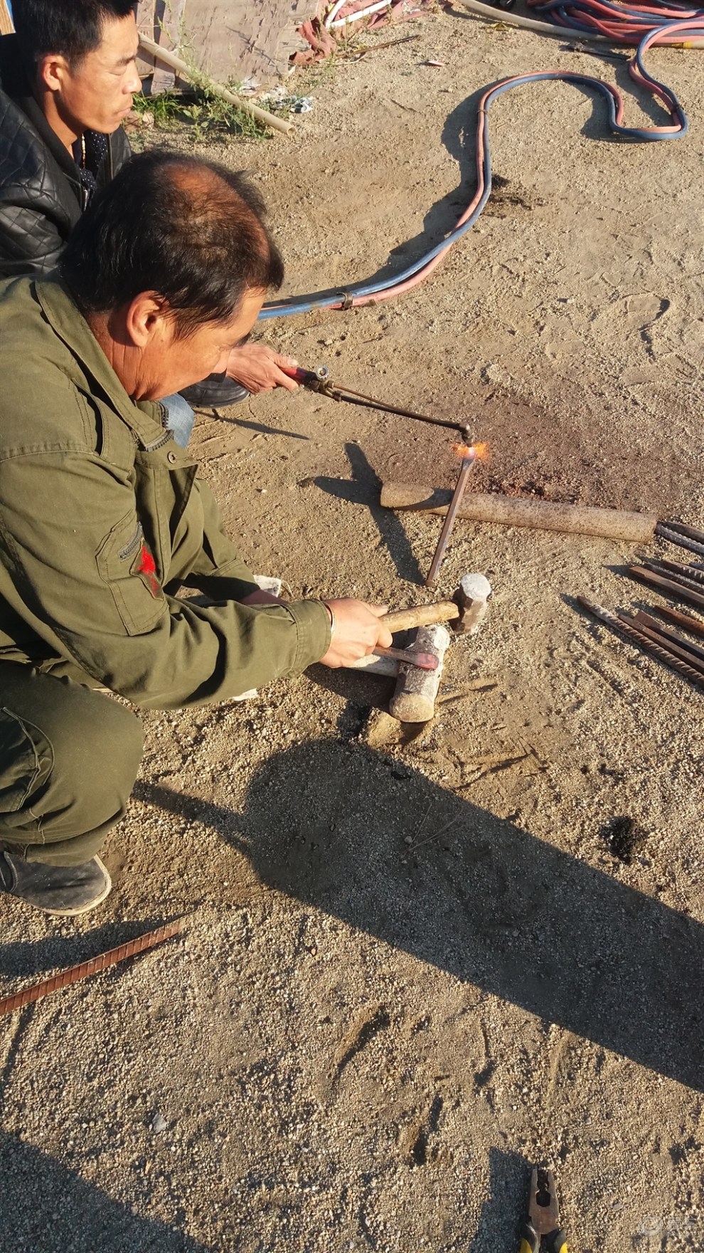 【春节】工地制作钢钎