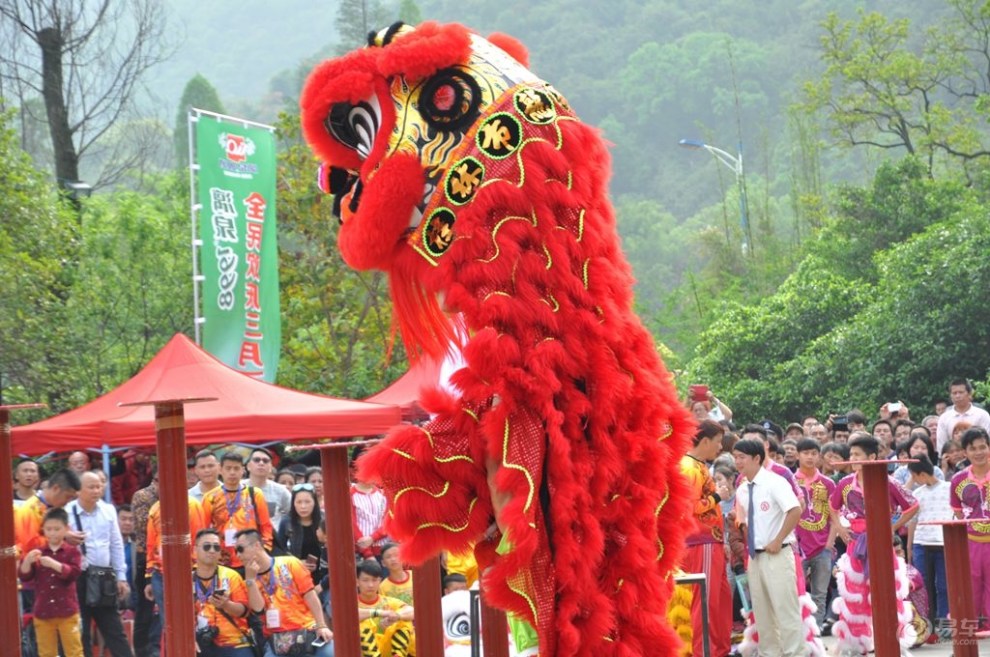 桂林市"三月三"金牌狮王争霸赛