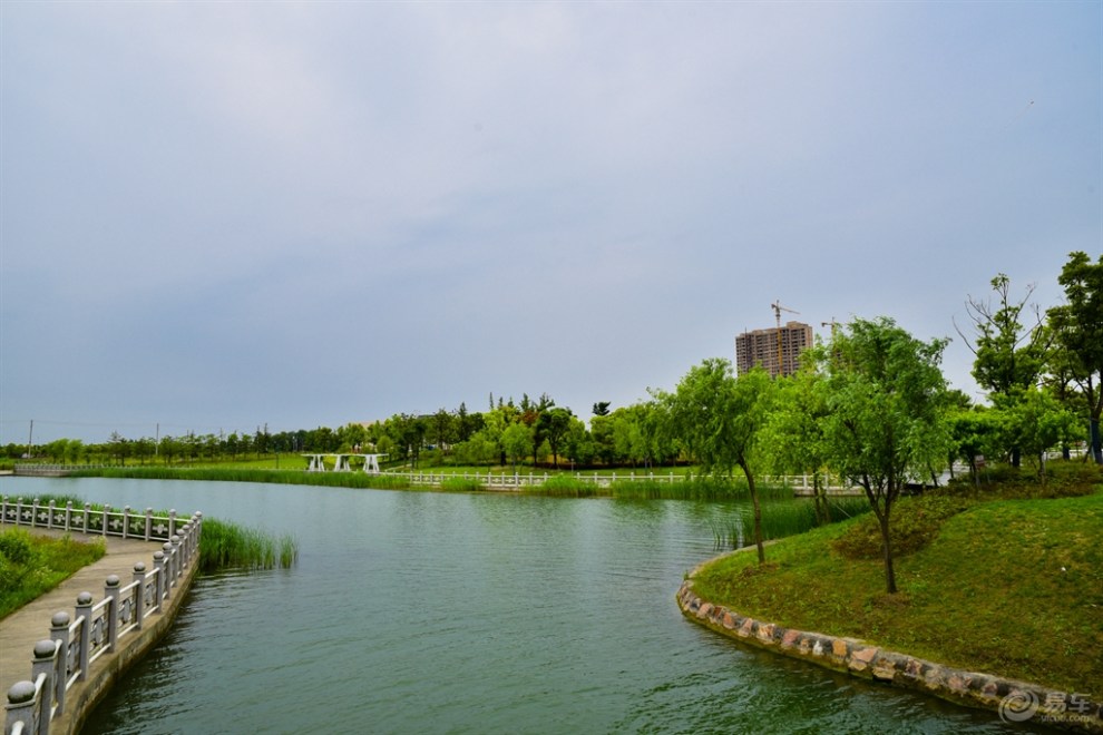 自駕小七賞龍游湖公園