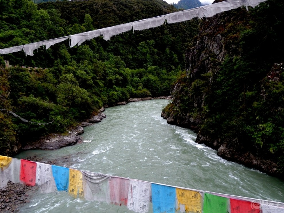 【原创首发】西藏·拉月藤网吊桥