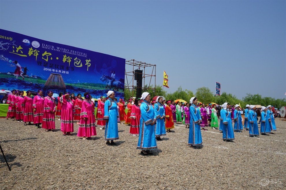 【莫旗】达斡尔族在传统节日—斡包节