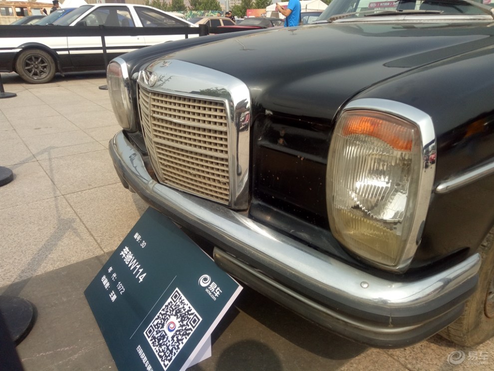 不变的情怀:奔驰w114