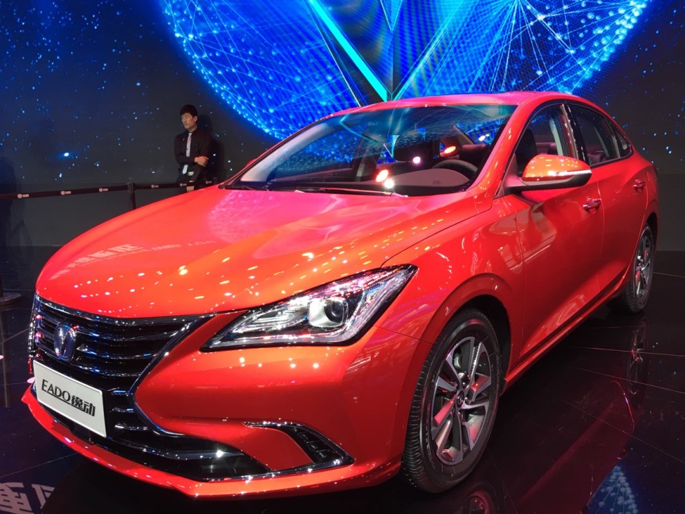 车展#全新长安逸动长个儿了呀