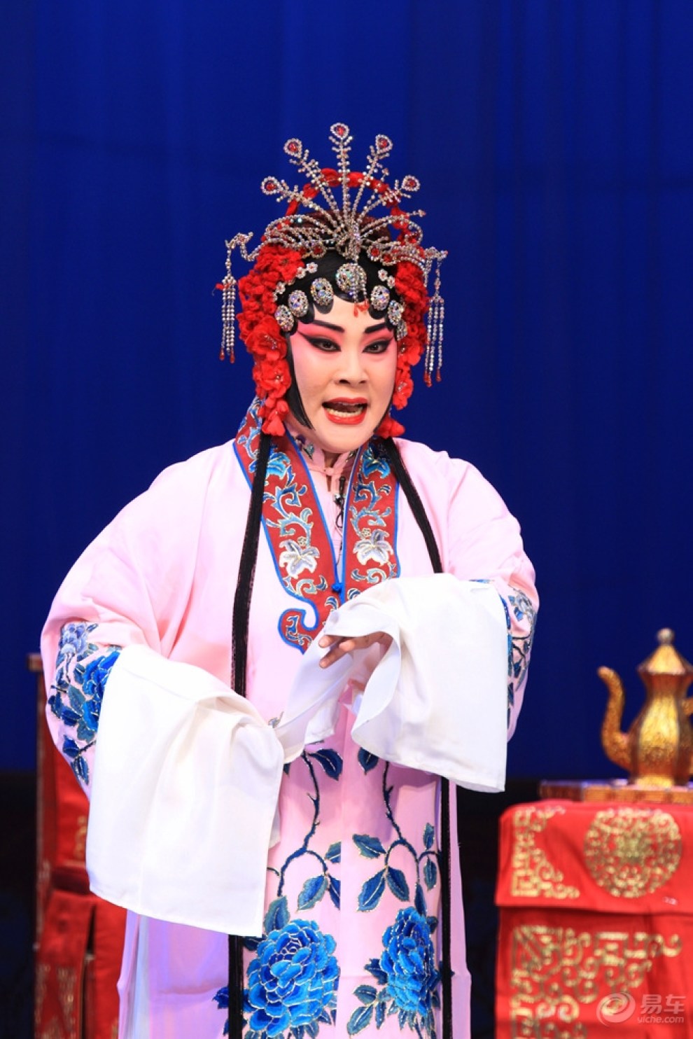 天津市评剧团在天津红旗剧院上演评剧《卖妙郎》剧照