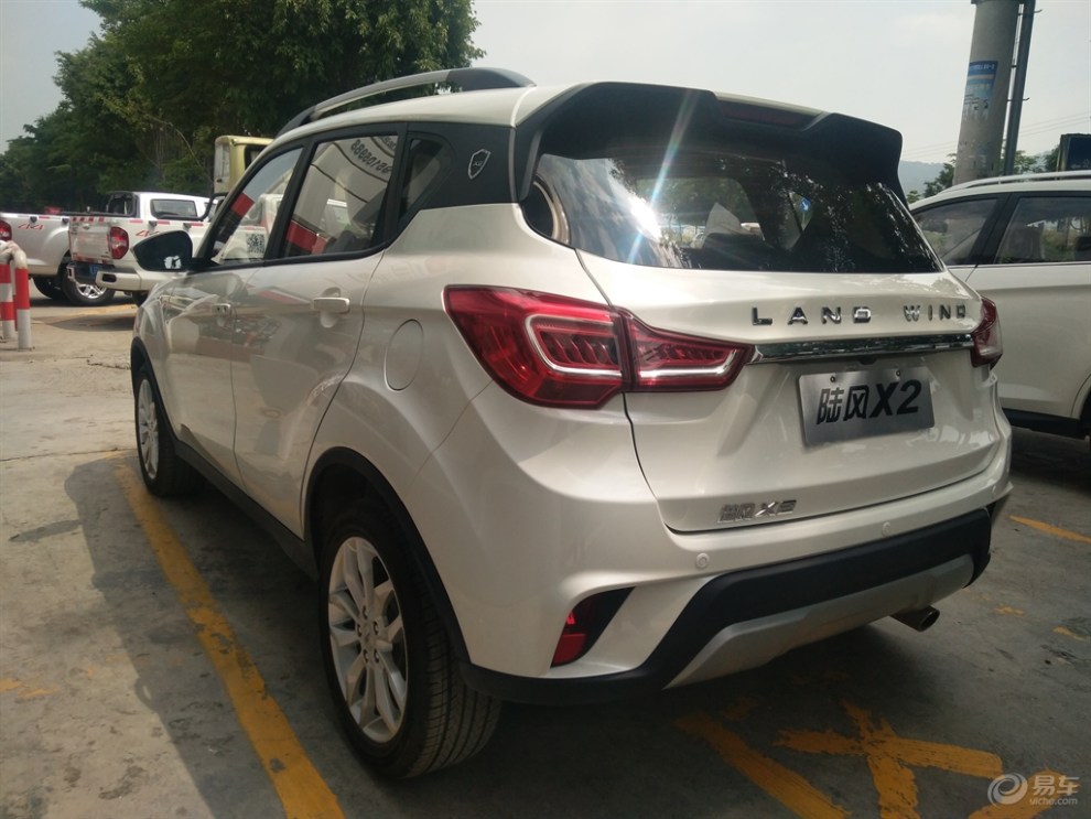 陆风x2 到店实拍